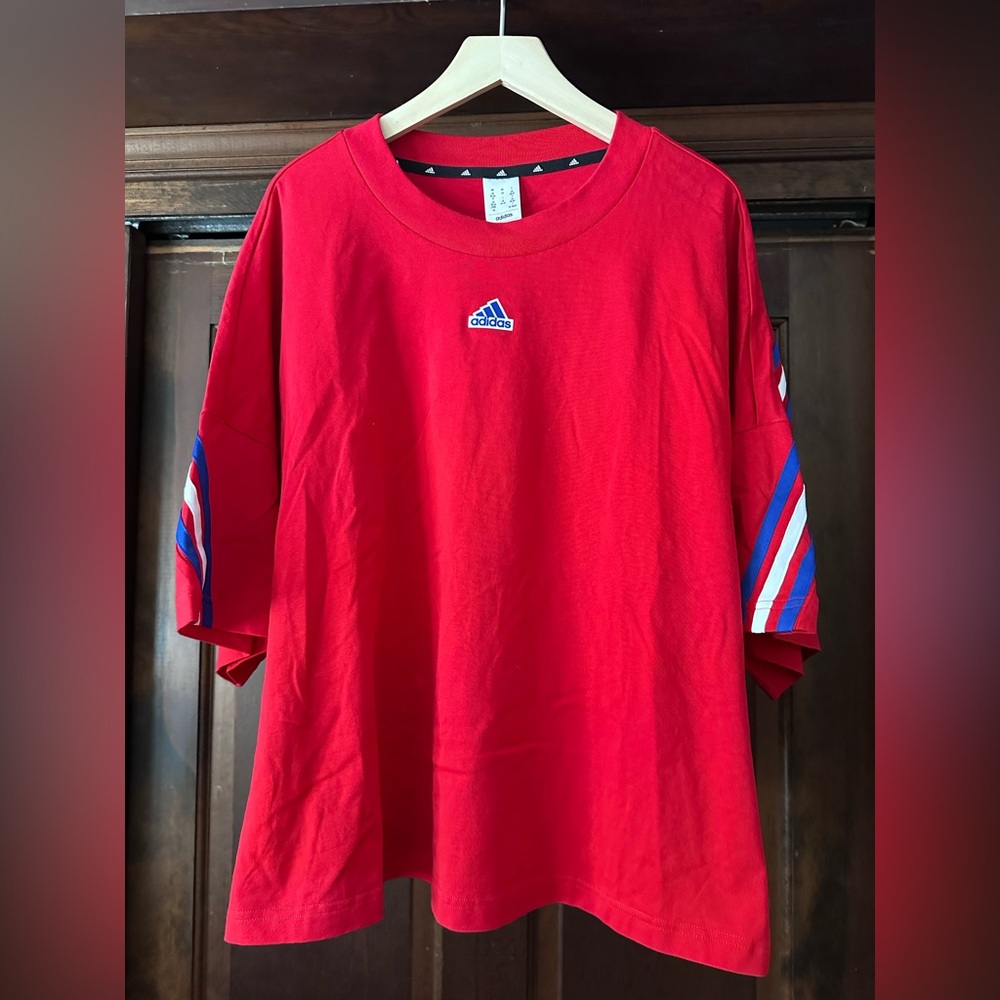 Adidas Oversized Tee